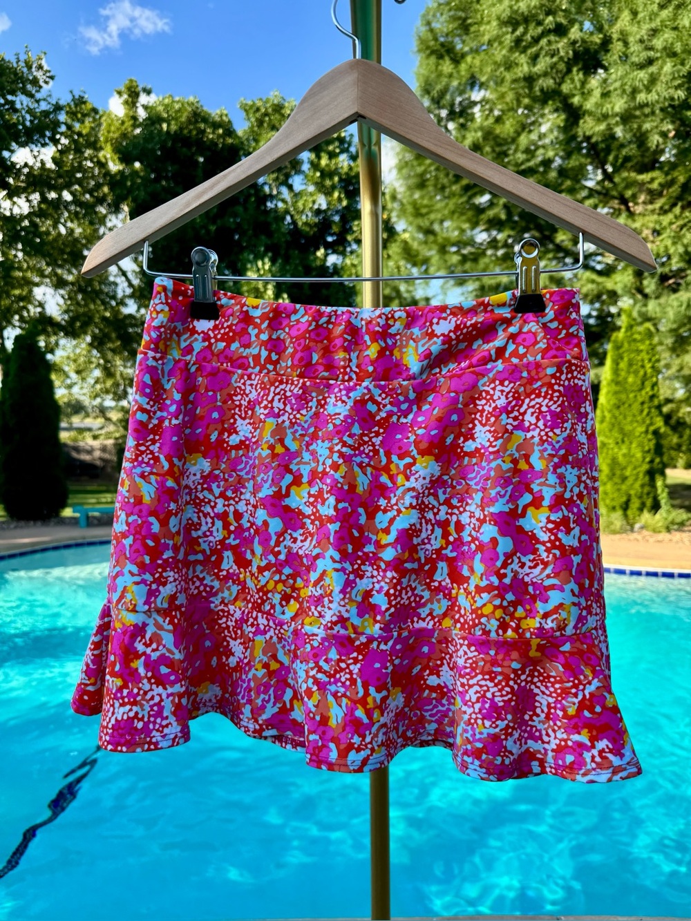Jude Connally Vibrant Pink Multi-Color Ruffle Hem Skort Athletic Material XS